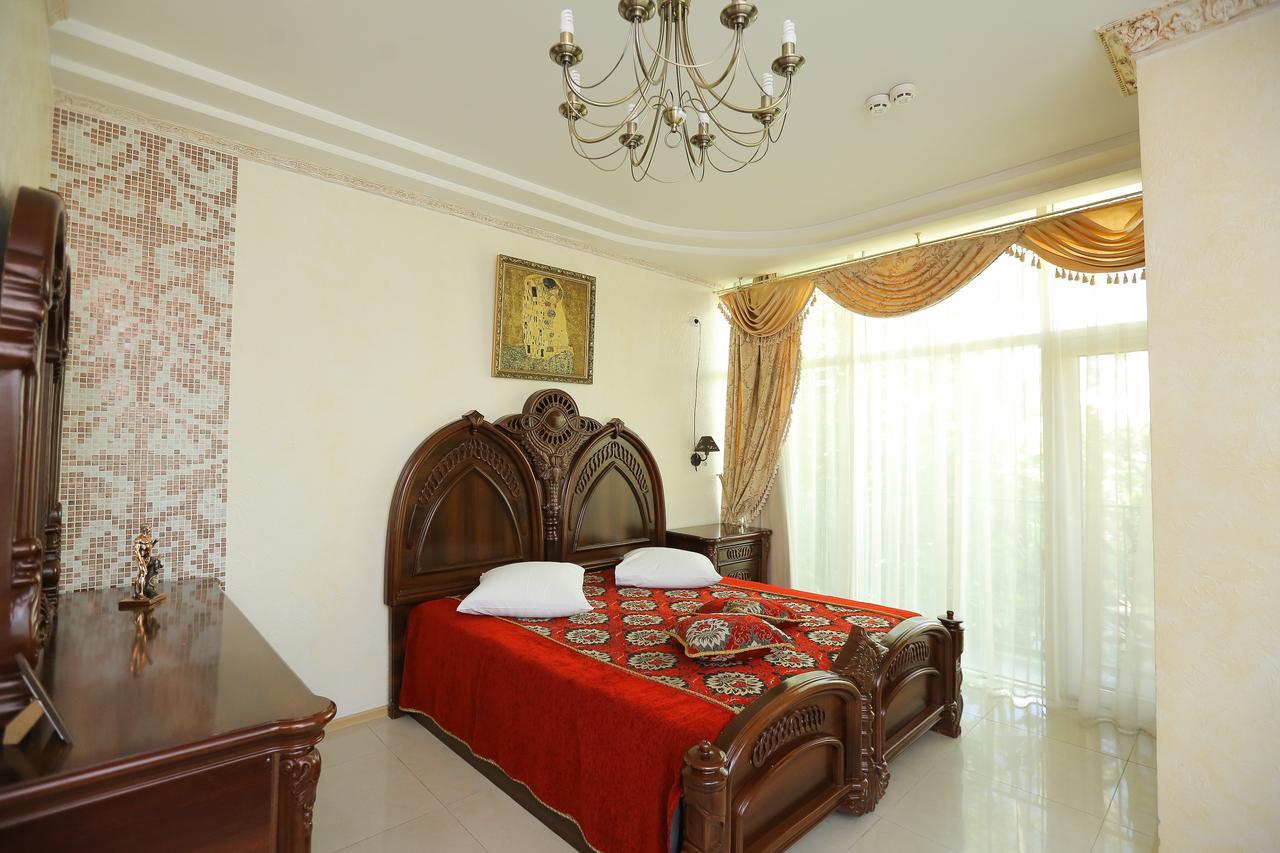 "Zolotoe Runo" Otel Odessa Dış mekan fotoğraf